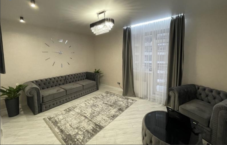 продажа трехкомнатной квартиры номер A-173718 в Приморском районе, фото номер 6